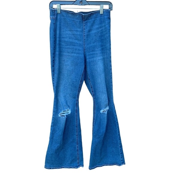 TINSELTOWN women's size 9 distressed wide legged jeans - Picture 1 of 3
